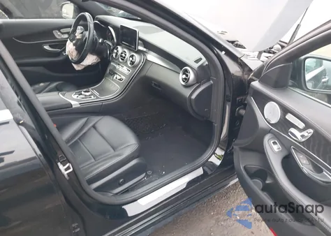 2017 Mercedes-Benz C 300 Sport 4Matic from USA, damaged, VIN 55SWF4KB8HU195260